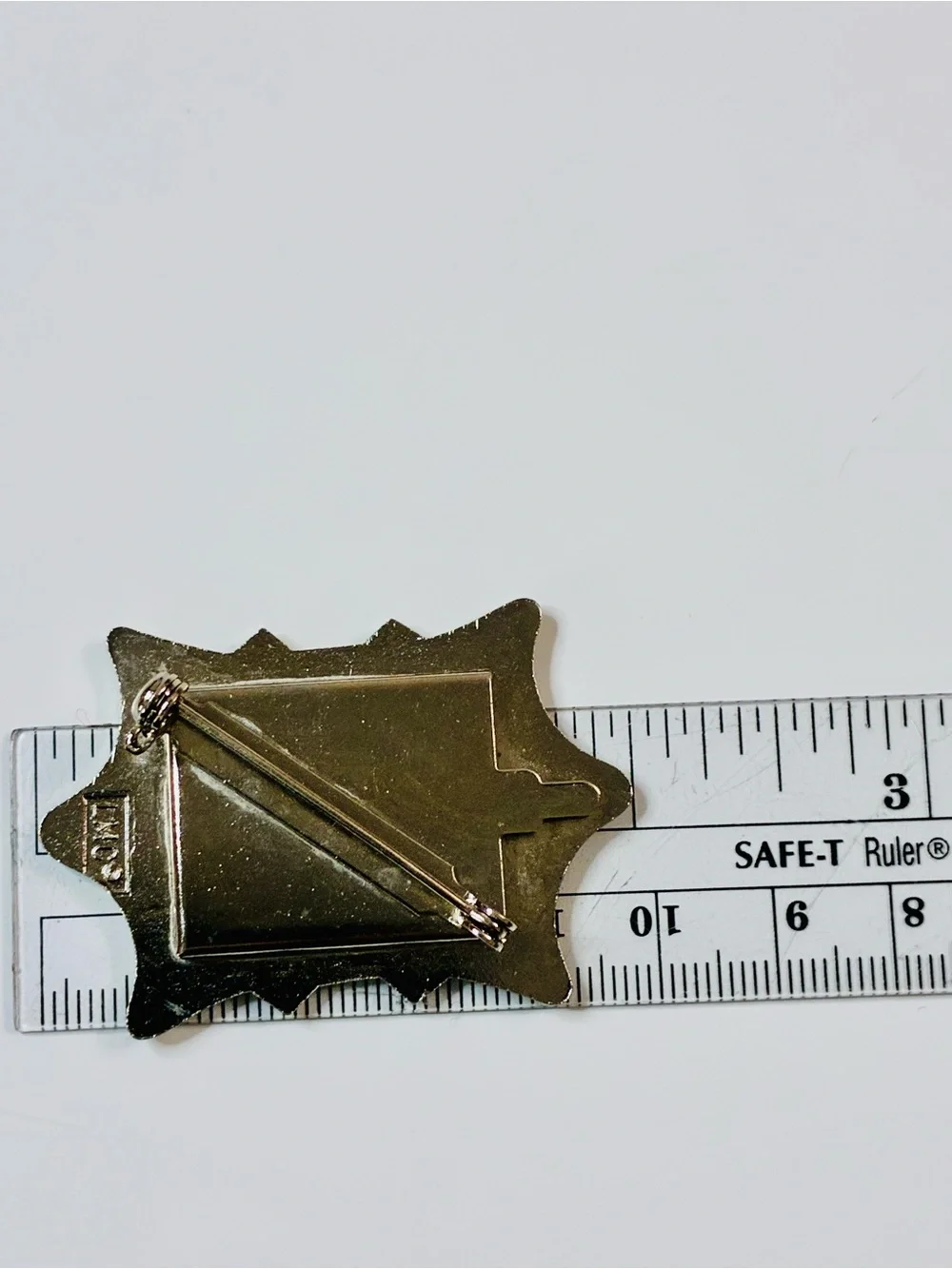 Gold Tone Victorian Inspired Photo Frame Brooch - Elegant Women's Jewelry